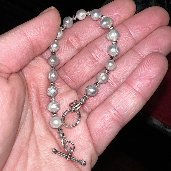Handmade Fresh Water Pearl & Silver Beaded Bracelet - Picture 4 of 10